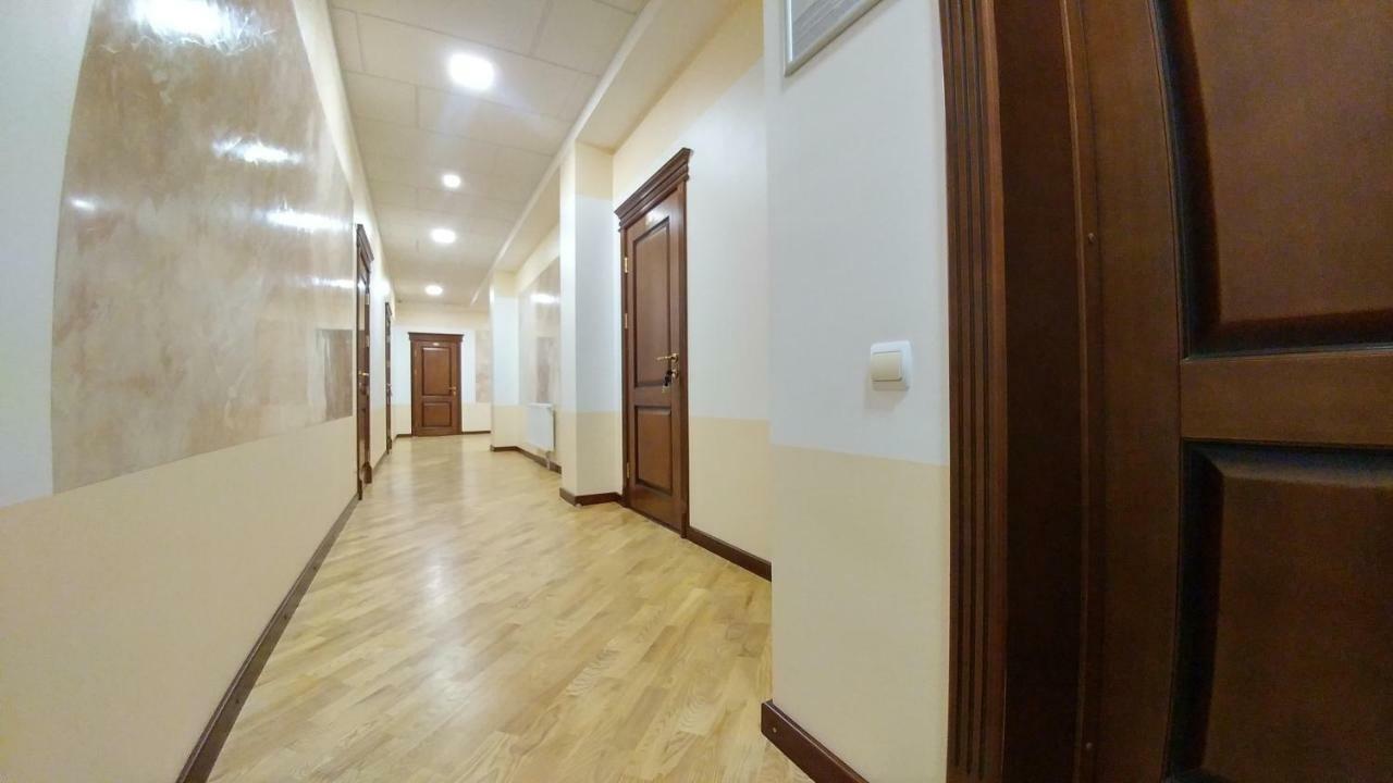Hotel Meridian Brody Ngoại thất bức ảnh