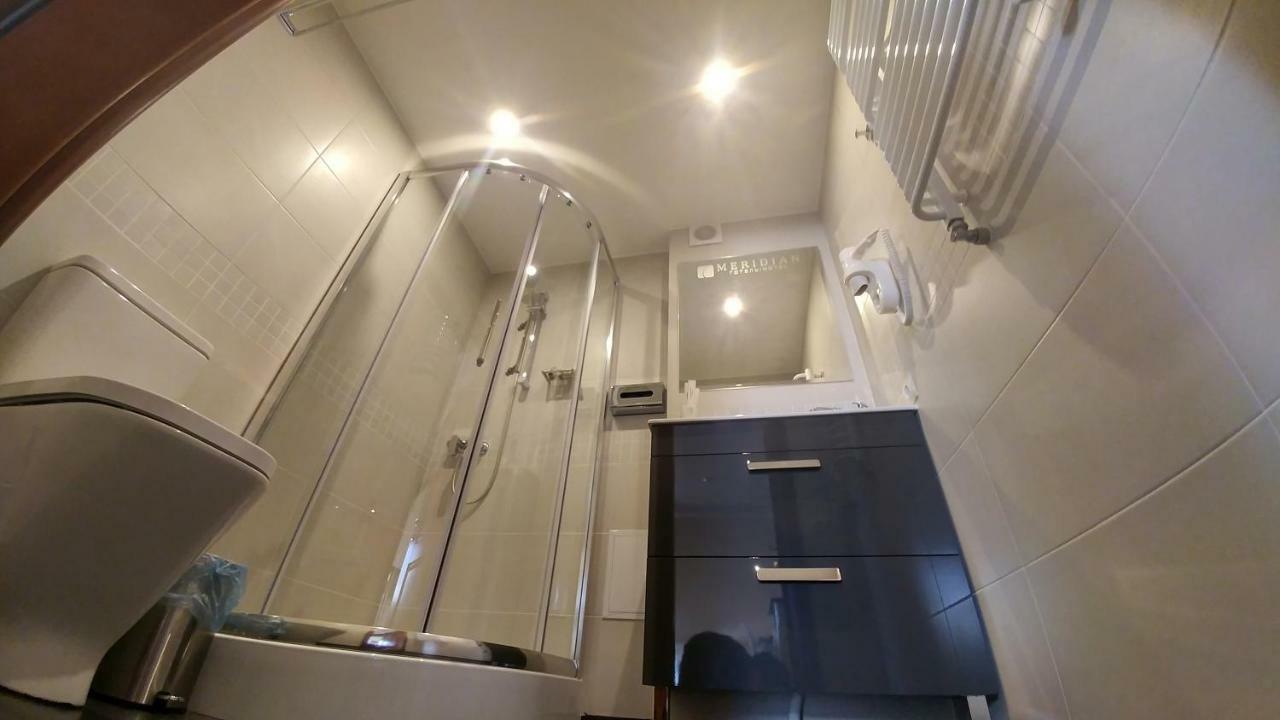 Hotel Meridian Brody Ngoại thất bức ảnh