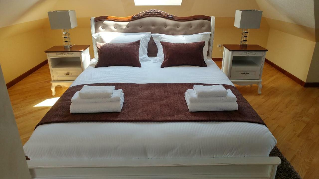 Hotel Meridian Brody Ngoại thất bức ảnh