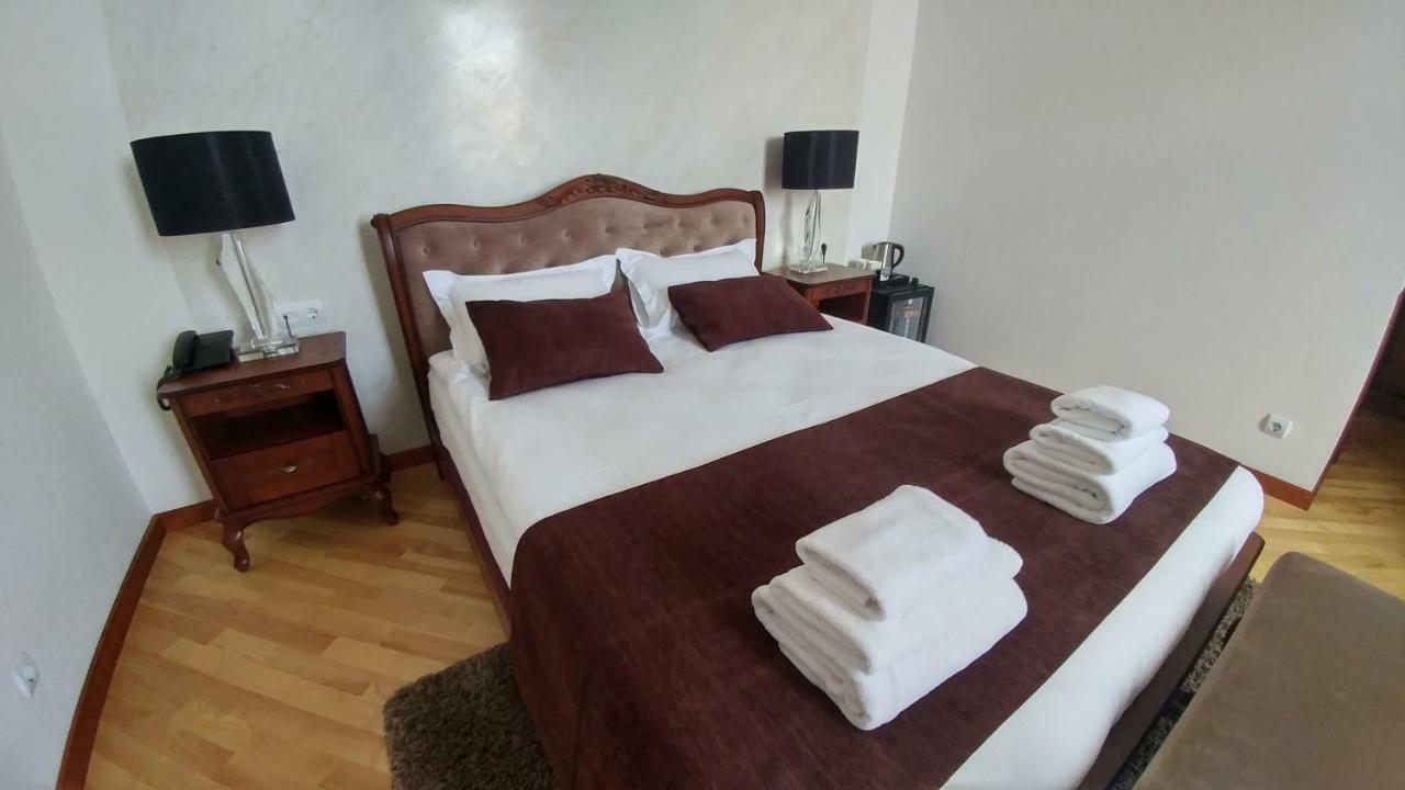 Hotel Meridian Brody Ngoại thất bức ảnh