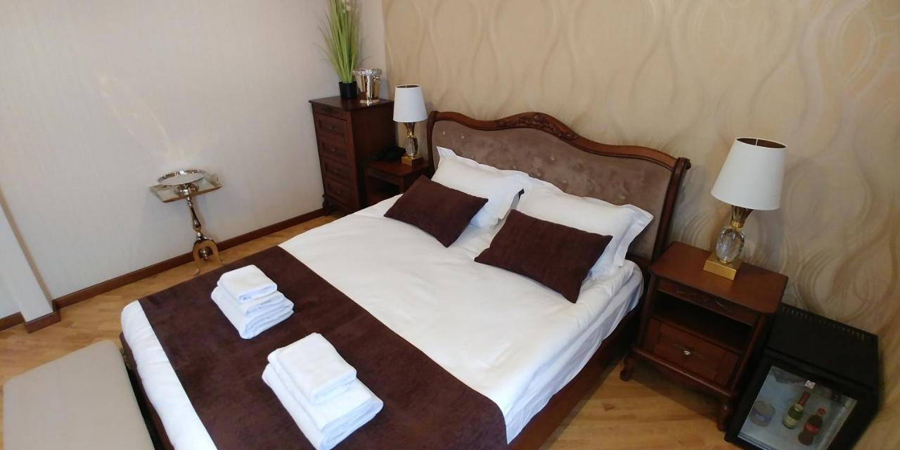 Hotel Meridian Brody Ngoại thất bức ảnh