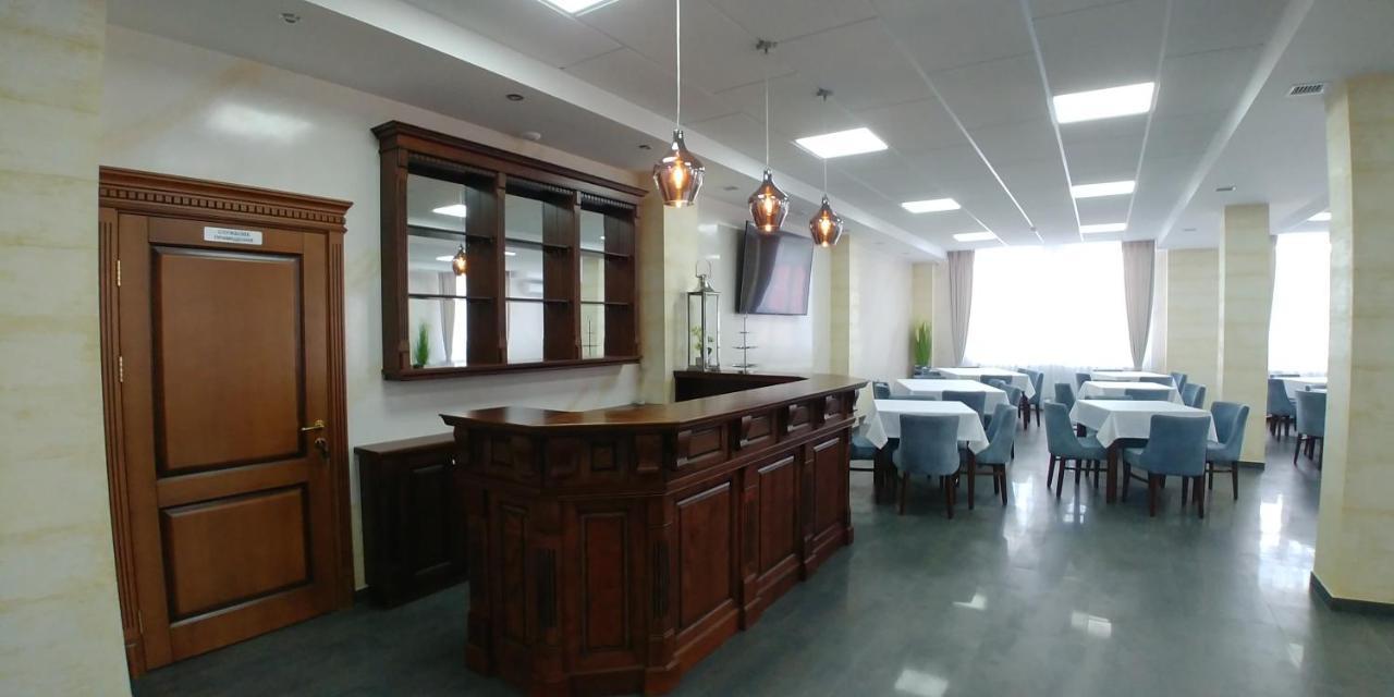 Hotel Meridian Brody Ngoại thất bức ảnh