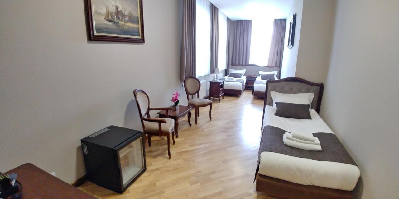 Hotel Meridian Brody Ngoại thất bức ảnh