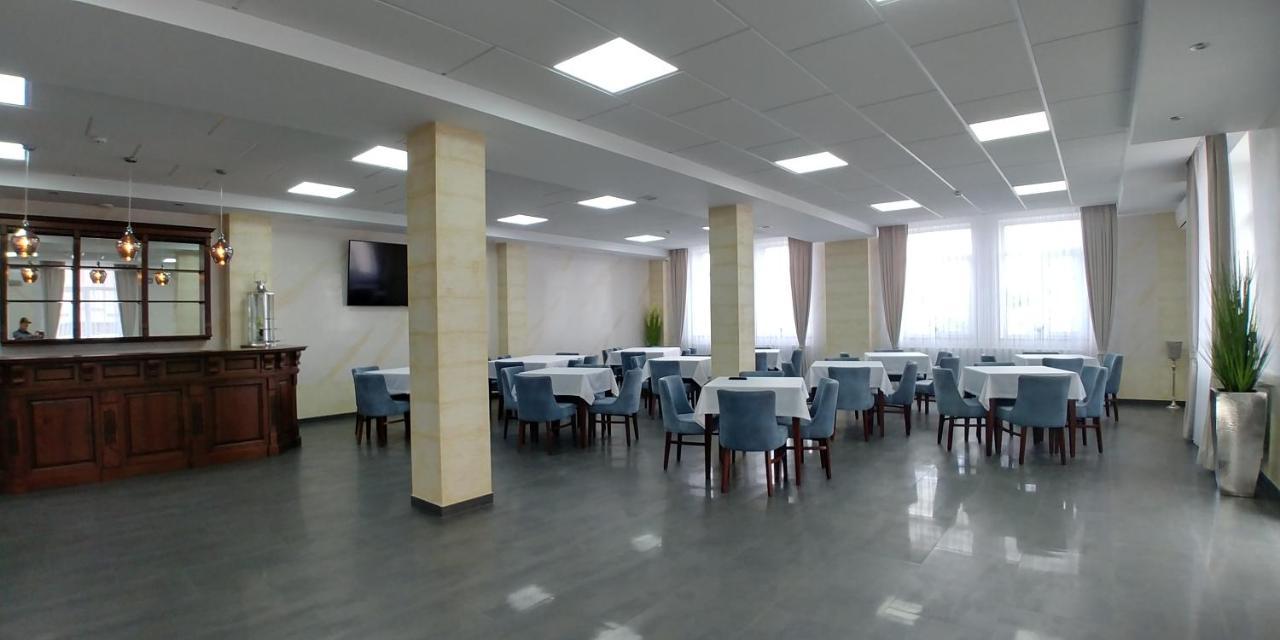 Hotel Meridian Brody Ngoại thất bức ảnh