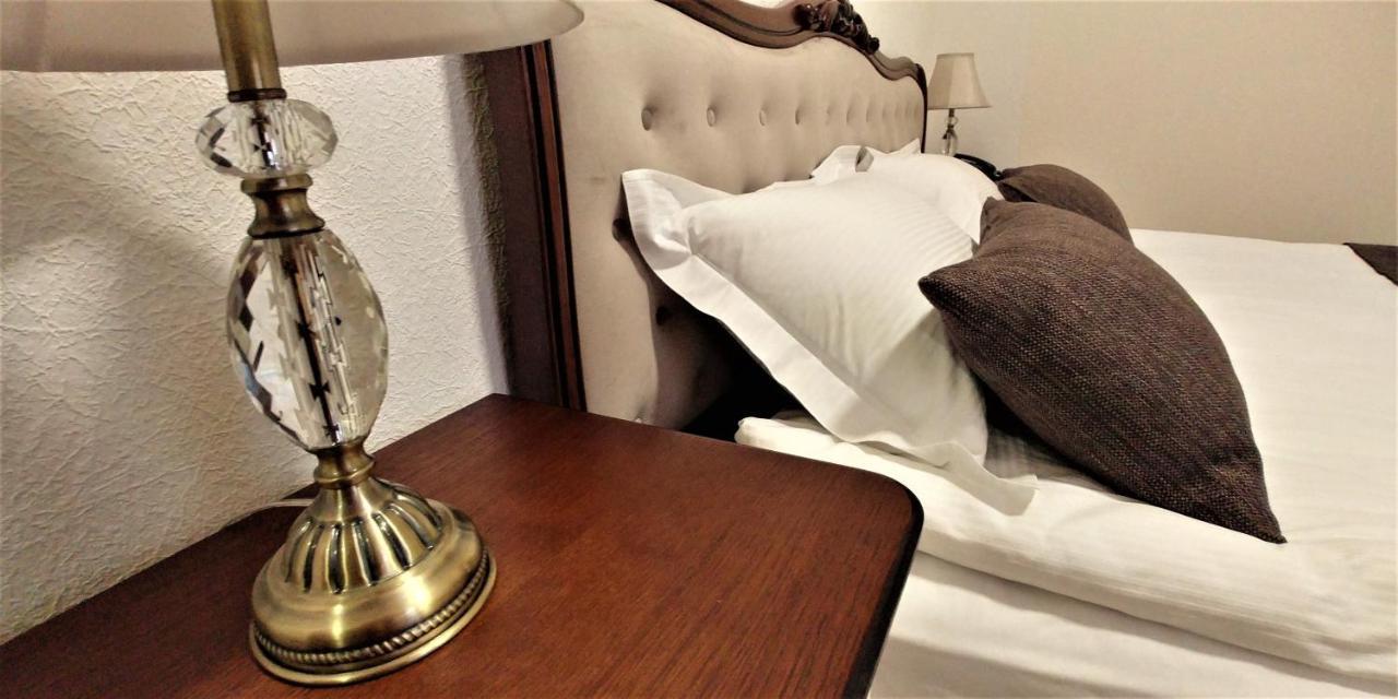 Hotel Meridian Brody Ngoại thất bức ảnh